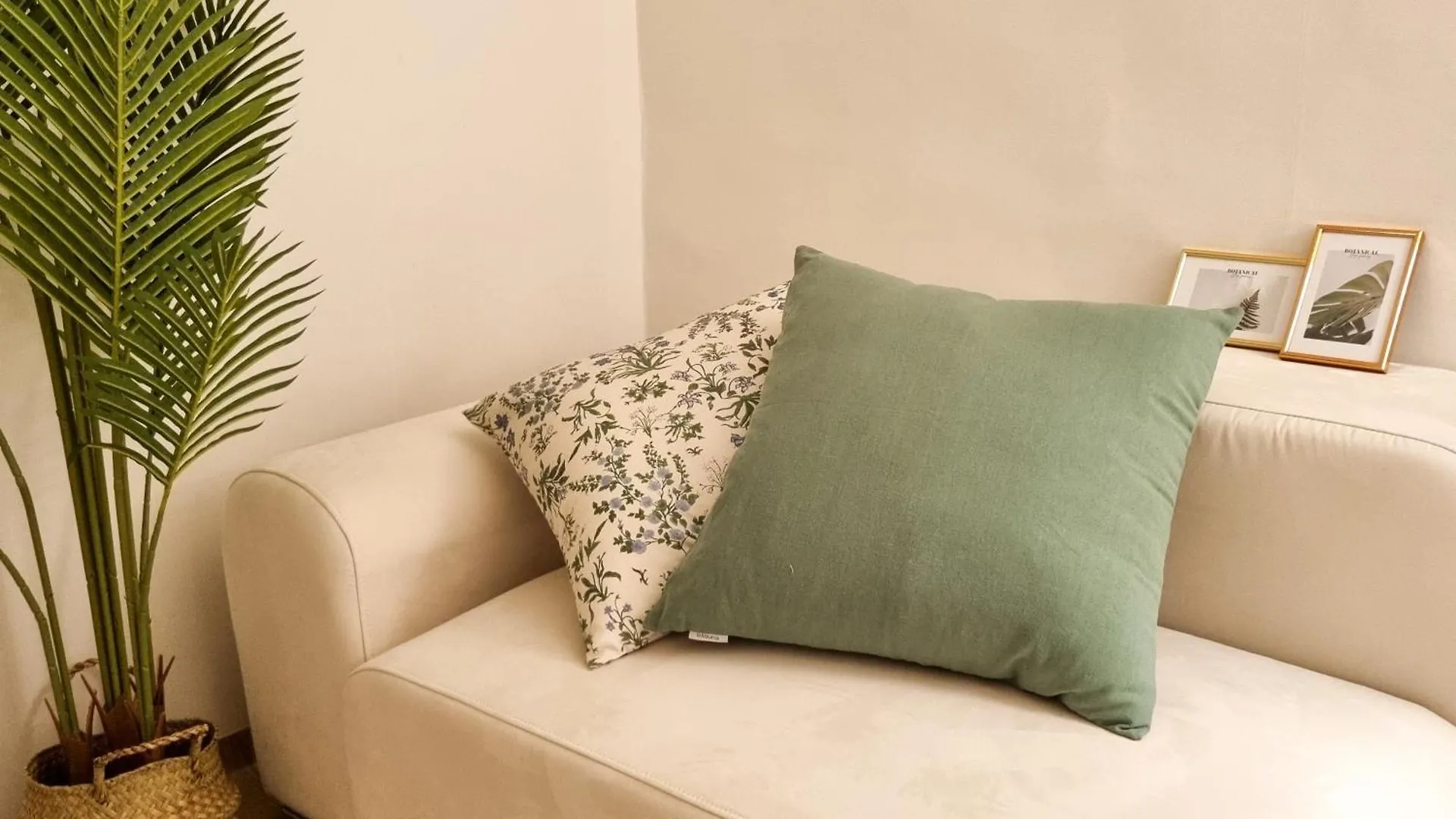 July & August, Hongdae, 3Min To Hapjeong Stn, 7 Guests Hotel Seoul 0*,
