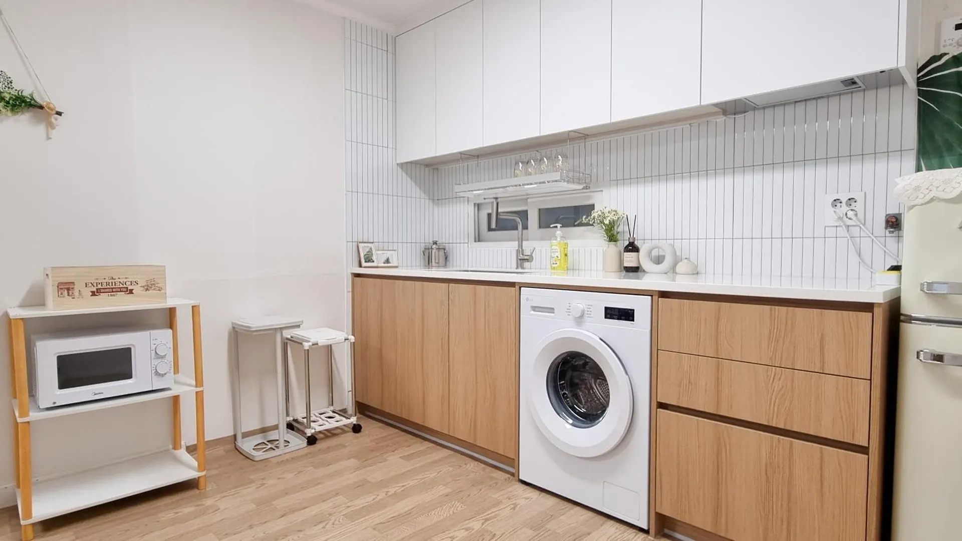 July & August, Hongdae, 3Min To Hapjeong Stn, 7 Guests Hotel Seoul 0*,
