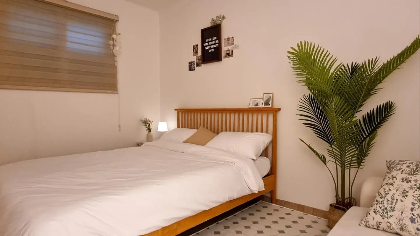 July & August, Hongdae, 3Min To Hapjeong Stn, 7 Guests Hotel Seoul Guest house